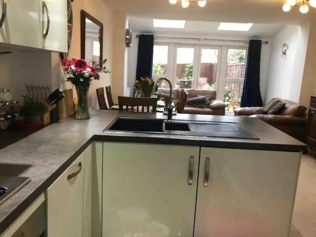 4 Bedroom House In Seaside Town Littlehampton Esterno foto